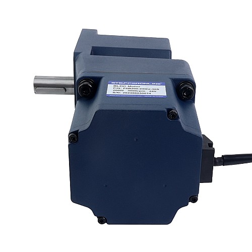 Silnik przekładniowy BLDC 48V, 200W, 100RPM, 14,03Nm(1986,97oz.in) Skrzynia biegów kątowa 30:1 - F6B200-48GU-30S/6GU30RT | StepperOnline Silnik przekładniowy BLDC 48V, 200W, 100RPM, 14,03Nm(1986,97oz.in) Skrzynia biegów kątowa 30:1 - F6B200-48GU-30S/6GU30RT | StepperOnline