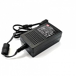 GST25A05-P1J MEANWELL 20W 5VDC 4.0A 115/230VAC AC-DC Niezawodny zielony zasilacz przemysłowy