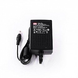 GST25U05-P1J MEANWELL 20W 5VDC 4A 115/230VAC AC-DC Niezawodny zielony zasilacz przemysłowy