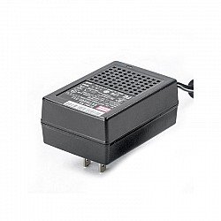 GST36U05-P1J MEANWELL 21.5W 5VDC 4.3A 115/230VAC AC-DC Niezawodny zielony zasilacz przemysłowy