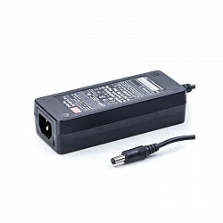 GST40A15-P1J MEANWELL 40W 15VDC 2.67A 115/230VAC AC-DC Niezawodny zielony zasilacz przemysłowy