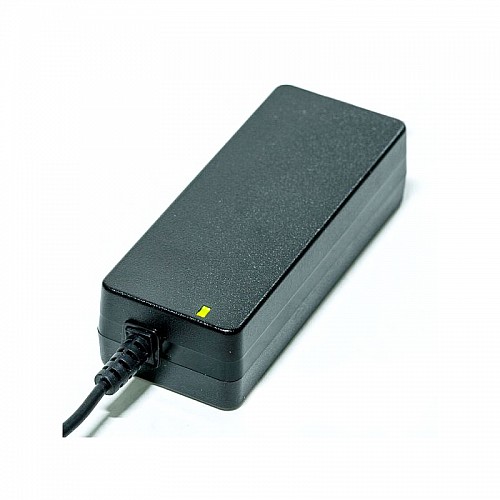 GST40A15-P1J MEANWELL 40W 15VDC 2.67A 115/230VAC AC-DC Niezawodny zielony zasilacz przemysłowy