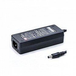GST60A05-P1J MEANWELL 30W 5VDC 6A 115/230VAC AC-DC Niezawodny zielony zasilacz przemysłowy