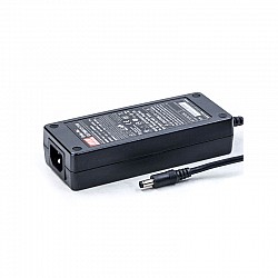 GST90A15-P1M MEANWELL 90W 15VDC 6A 115/230VAC AC-DC Niezawodny zielony zasilacz przemysłowy