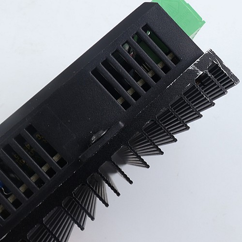 Używany - Zasoby z UK - Cyfrowy bezszczotkowy sterownik silnika prądu stałego 24V-48VDC Maksymalny 15.0A 400W - BLD-510B-USED | StepperOnline